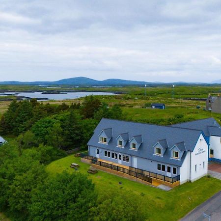 Hamersay Hotel Lochmaddy Exterior photo